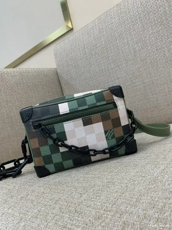 First bag ru TRUNK LOUIS VUITTON SOFT MINI 0414
